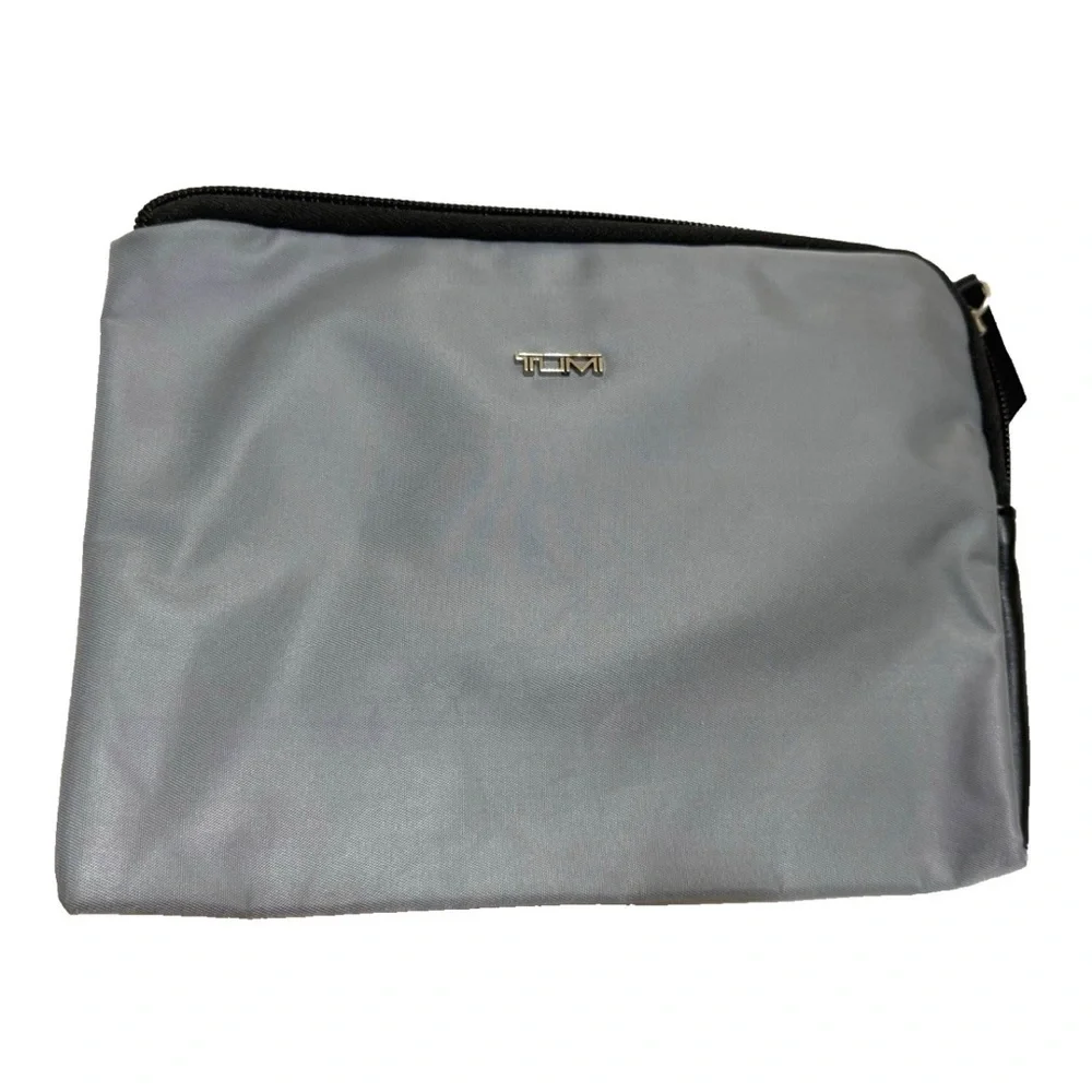 TUMI for Delta Small Gray Zip Pouch Travel Case Toiletry Storage Bag